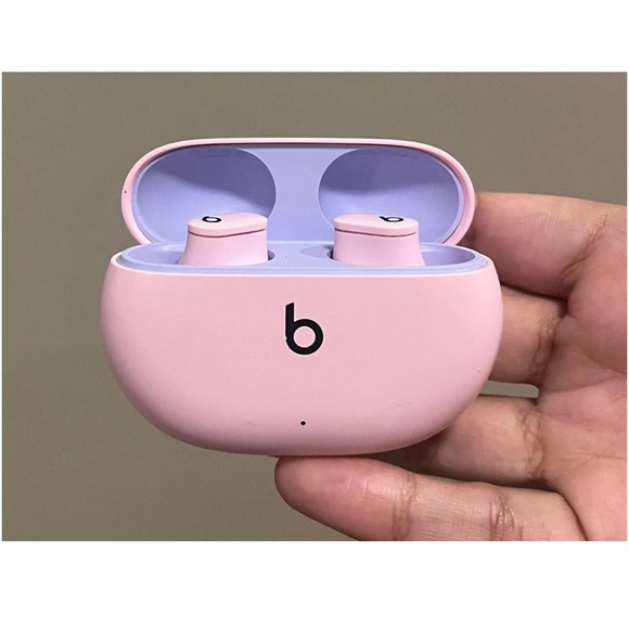 beats studio buds - Picture 1 of 5